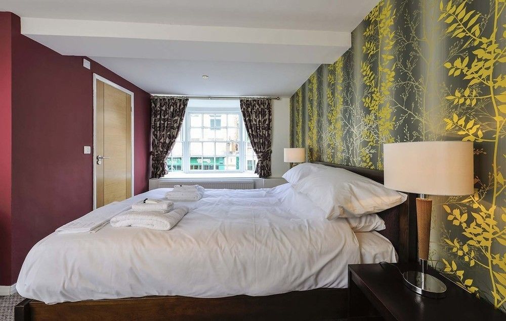 Bed and Breakfast The Gillygate Pub Йорк Экстерьер фото