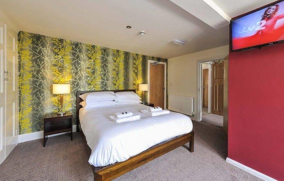 Bed and Breakfast The Gillygate Pub Йорк Экстерьер фото
